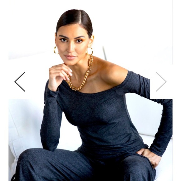 kira grace Tops - KIRA GRACE OFF SHOULDER HEATHER GREY LONG SLEEVE TOP NWT